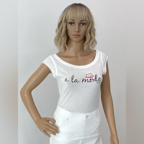 Adorable “A La Mode” Guess Embellished Top - Picture 2 of 11